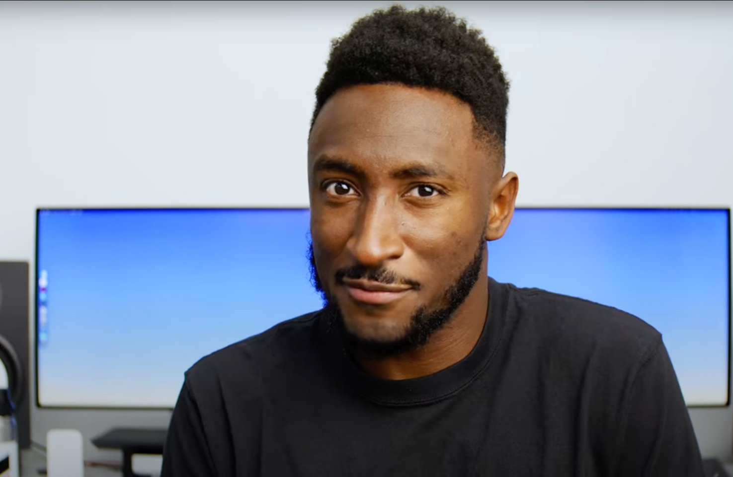 A picture of Marques Brownlee. 