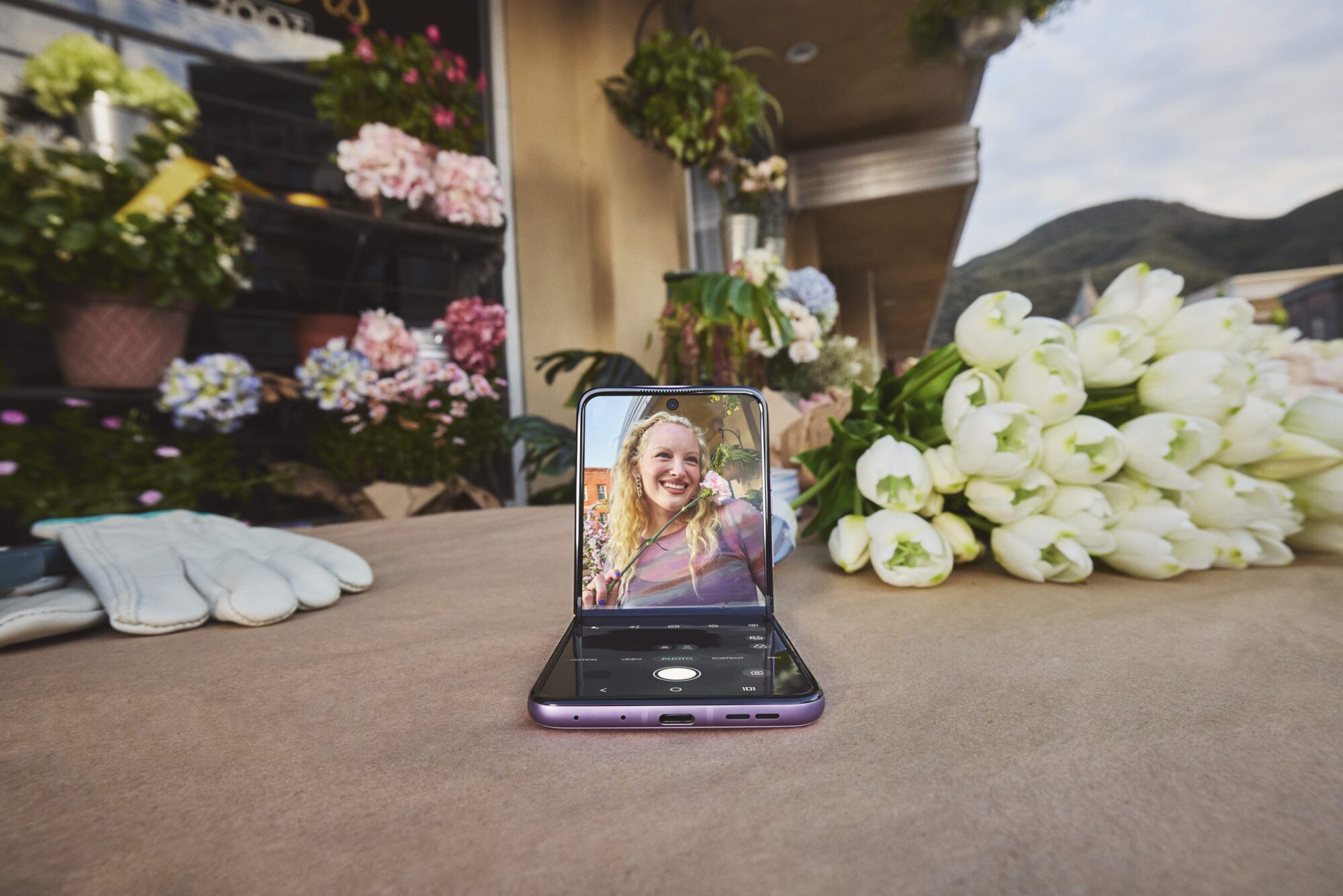 Razr Flip style phone from Motorola