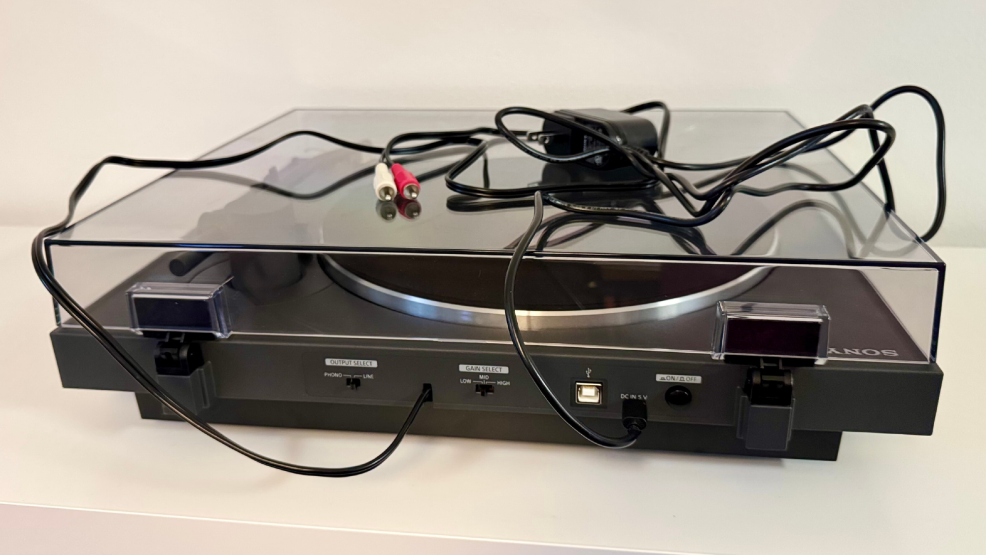 the back of the Sony PS-LX3BT